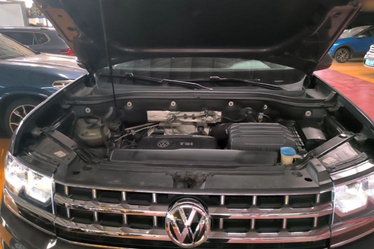Used Volkswagen Teramont 2017 380TSI Four-Wheel Drive Luxury Edition Engine Bay
