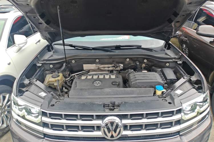 Used Volkswagen Teramont 2017 530 V6 Four-Wheel Drive Supreme Flagship Edition Engine Bay
