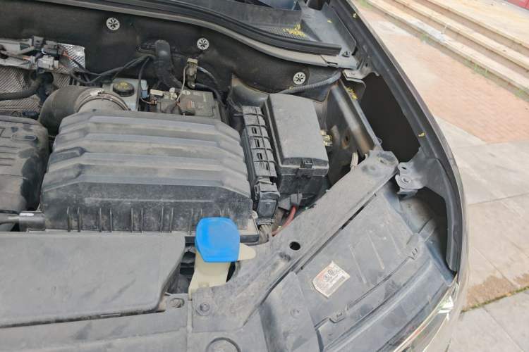 Used Volkswagen Teramont 2017 380TSI Four-Wheel Drive Comfort Edition Engine Bay Left