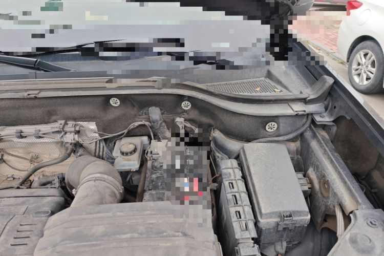 Used Volkswagen Teramont 2017 380TSI Four-Wheel Drive Luxury Edition Engine Bay Left