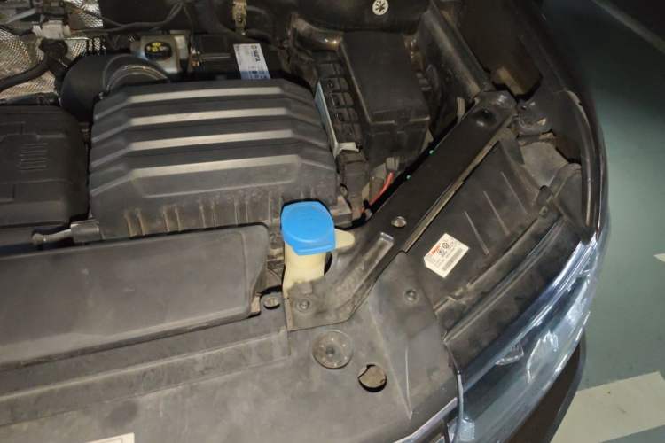 Used Volkswagen Teramont 2017 380TSI Four-Wheel Drive Luxury Edition Engine Bay Left