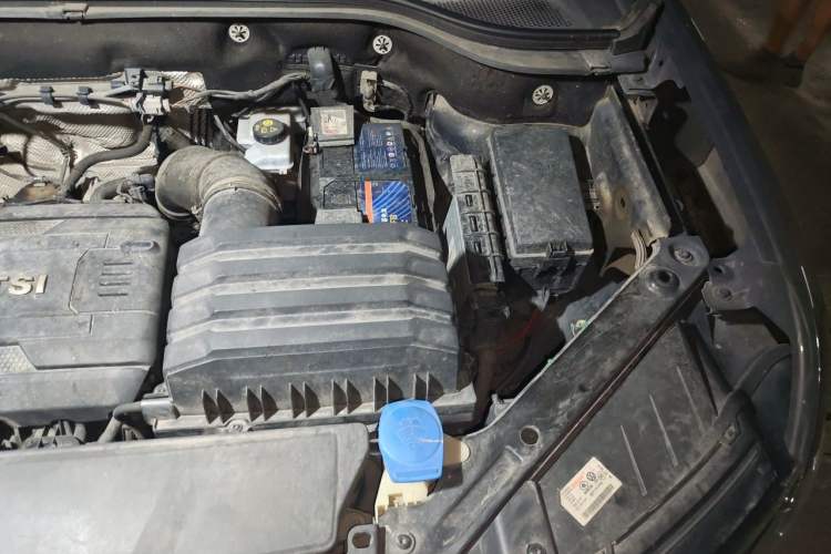 Used Volkswagen Teramont 2017 380TSI Four-Wheel Drive Luxury Edition Engine Bay Left