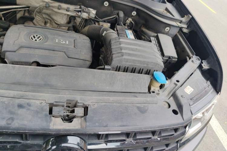 Used Volkswagen Teramont 2017 380TSI Four-Wheel Drive Luxury Edition Engine Bay Left