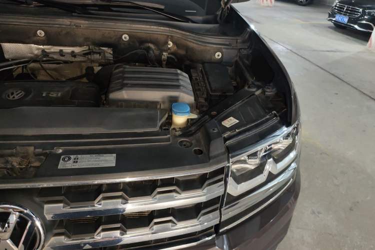 Used Volkswagen Teramont 2017 380TSI Four-Wheel Drive Luxury Edition Engine Bay Left