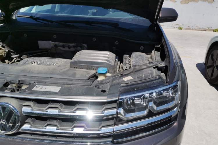 Used Volkswagen Teramont 2017 380TSI Four-Wheel Drive Luxury Edition Engine Bay Left