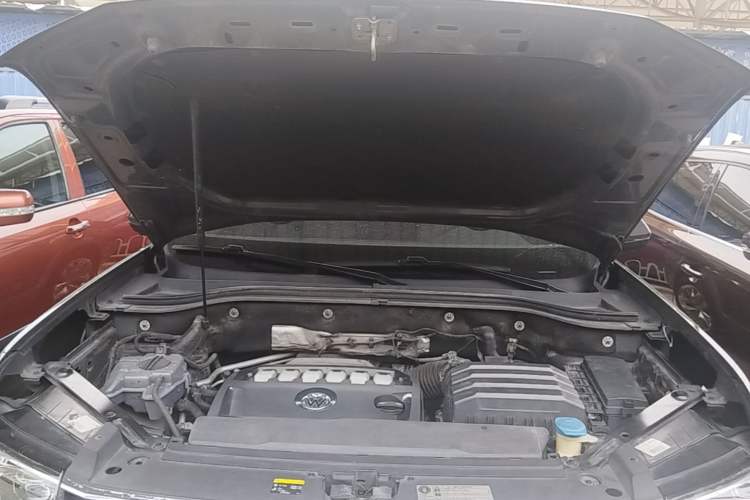 Used Volkswagen Teramont 2017 530 V6 Four-Wheel Drive Flagship Edition Engine Bay