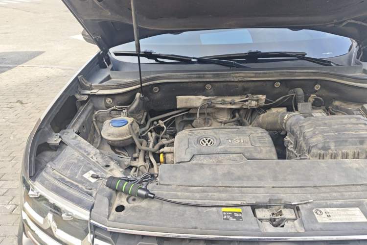 Used Volkswagen Teramont 2017 380TSI Four-Wheel Drive Luxury Edition Engine Bay Right
