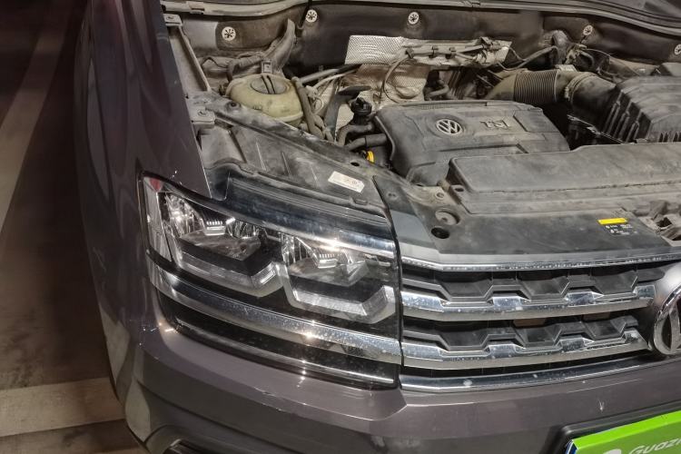 Used Volkswagen Teramont 2017 380TSI Four-Wheel Drive Luxury Edition Engine Bay Right