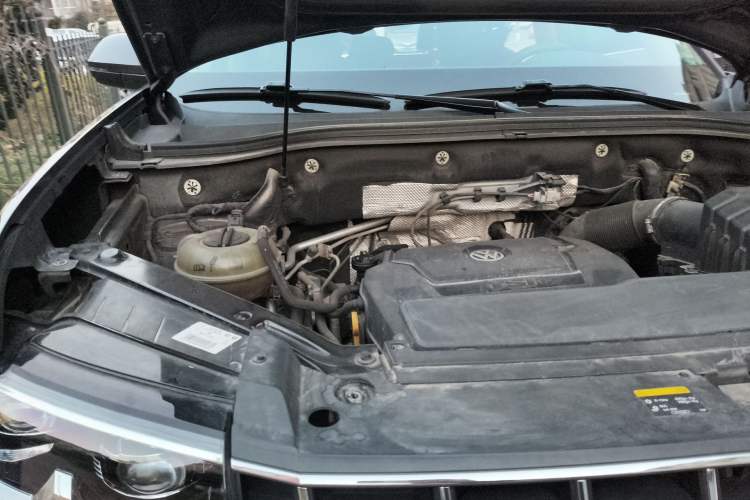 Used Volkswagen Teramont 2017 380TSI Four-Wheel Drive Flagship Edition Engine Bay Right