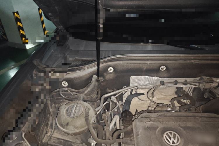 Used Volkswagen Teramont 2017 380TSI Four-Wheel Drive Luxury Edition Engine Bay Right