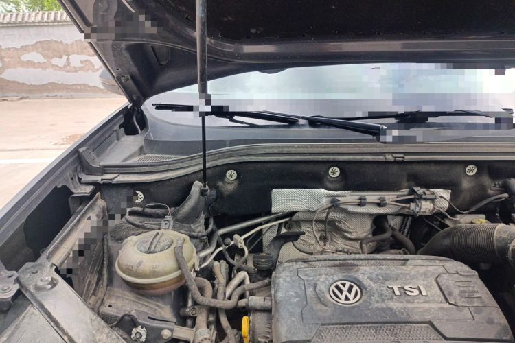 Used Volkswagen Teramont 2017 380TSI Four-Wheel Drive Luxury Edition Engine Bay Right