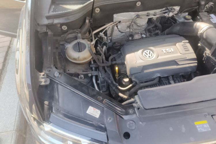 Used Volkswagen Teramont 2017 380TSI Four-Wheel Drive Luxury Edition Engine Bay Right