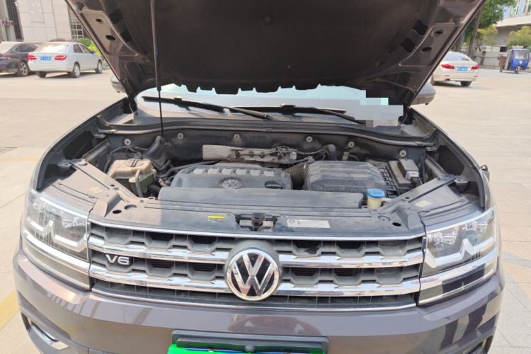 Used Volkswagen Teramont 2017 530 V6 Four-Wheel Drive Luxury Edition Engine Bay