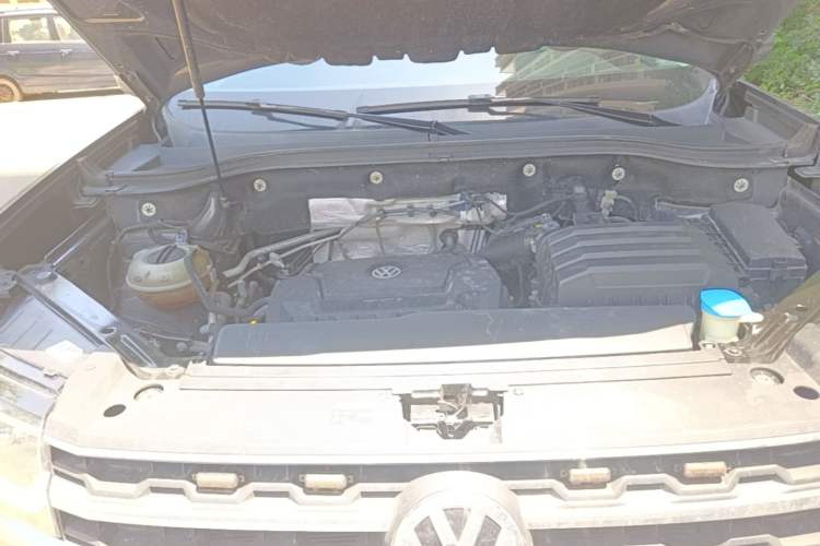 Used Volkswagen Teramont 2017 330TSI Two-Wheel-Drive Luxury Edition Engine Bay