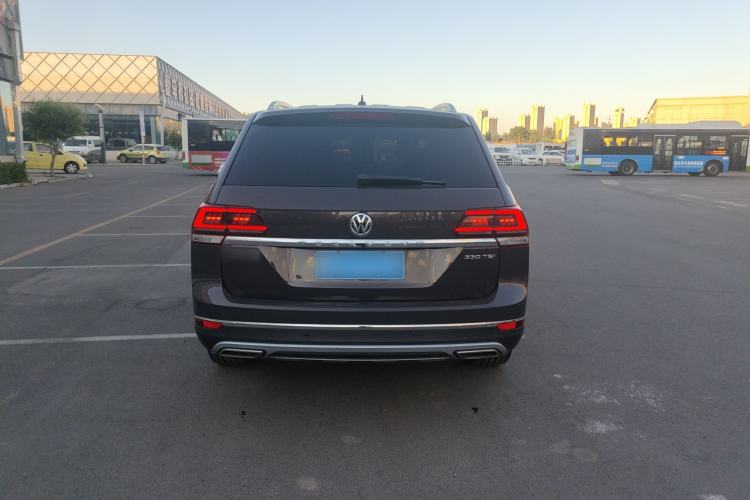 Used Volkswagen Teramont 2017 330TSI Two-Wheel-Drive Luxury Edition Exterior 4