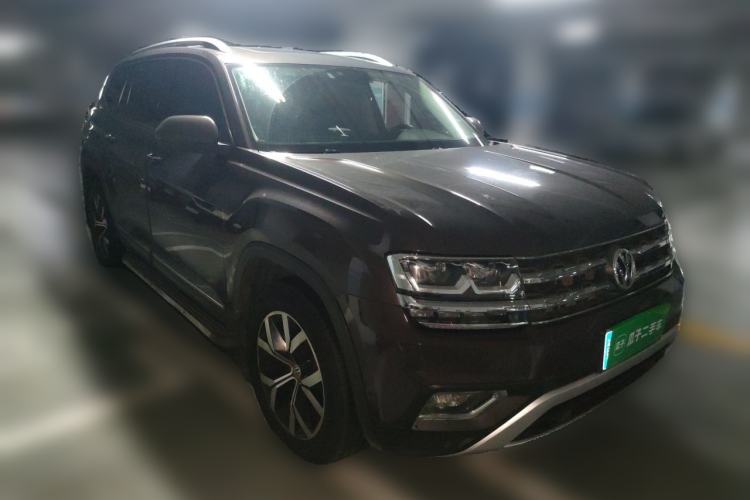 Used Volkswagen Teramont 2017 330TSI Two-Wheel-Drive Luxury Edition Front Right 45 Deg