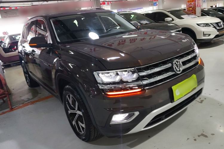 Used Volkswagen Teramont 2017 380TSI Four-Wheel Drive Luxury Edition Front Right 45 Deg