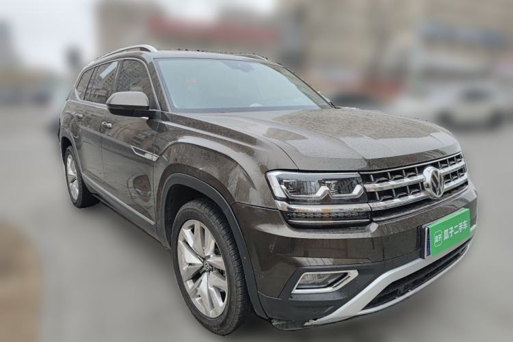 Used Volkswagen Teramont 2017 330TSI Two-Wheel-Drive Luxury Edition Front Right 45 Deg
