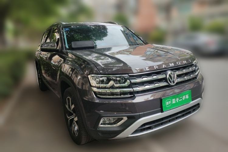 Used Volkswagen Teramont 2017 330TSI Two-Wheel-Drive Luxury Edition Front Right 45 Deg