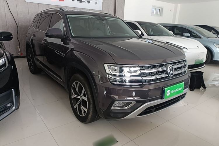 Used Volkswagen Teramont 2017 330TSI Two-Wheel-Drive Luxury Edition Front Right 45 Deg
