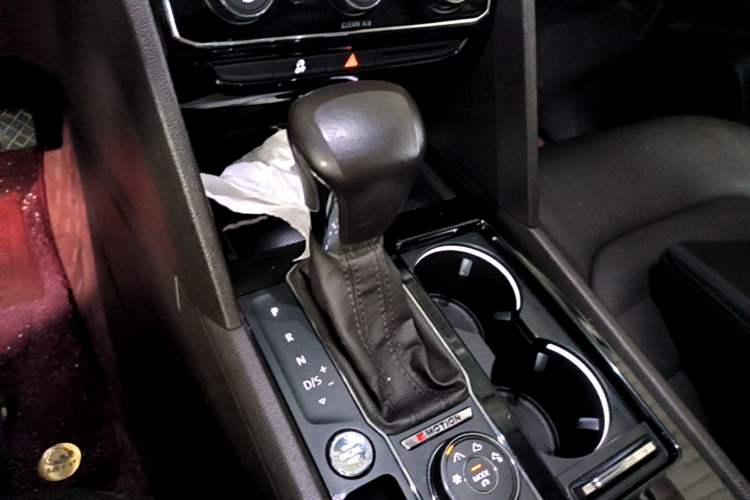 Used Volkswagen Teramont 2017 380TSI Four-Wheel Drive Luxury Edition Gear Lever