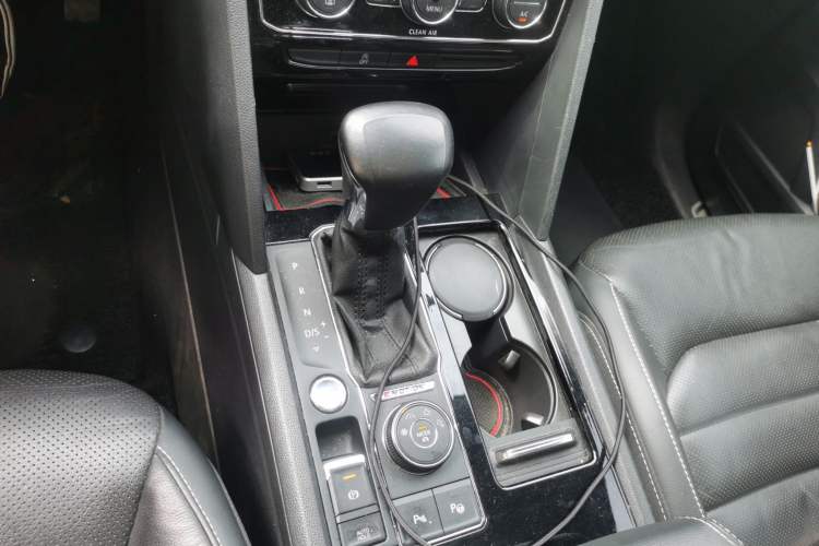 Used Volkswagen Teramont 2017 380TSI Four-Wheel Drive Luxury Edition Gear Lever