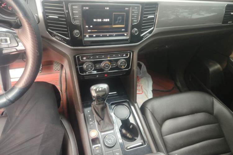 Used Volkswagen Teramont 2017 380TSI Four-Wheel Drive Luxury Edition Gear Lever