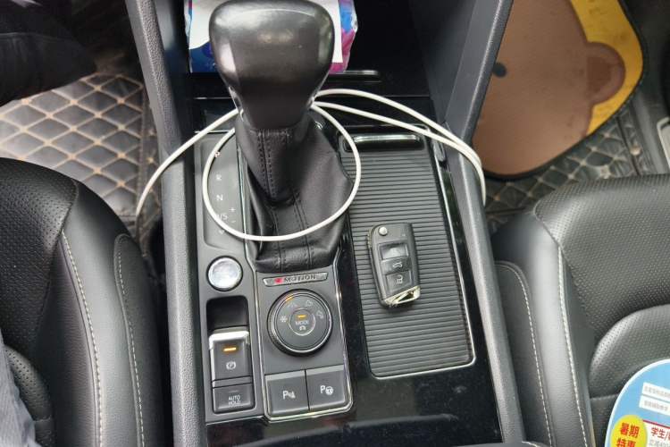 Used Volkswagen Teramont 2017 380TSI Four-Wheel Drive Luxury Edition Gear Lever