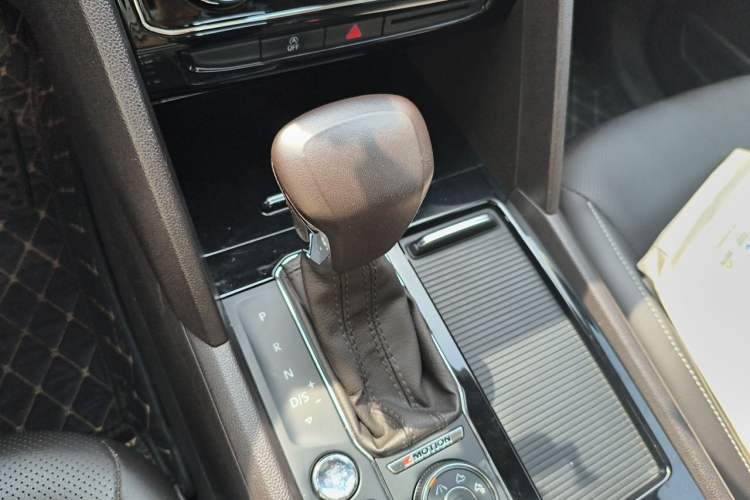 Used Volkswagen Teramont 2017 380TSI Four-Wheel Drive Luxury Edition Gear Lever