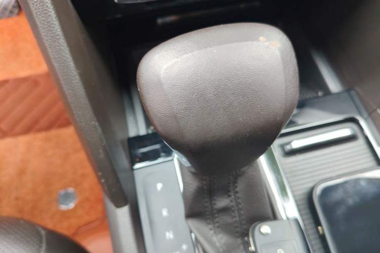 Used Volkswagen Teramont 2017 380TSI Four-Wheel Drive Luxury Edition Gear Lever