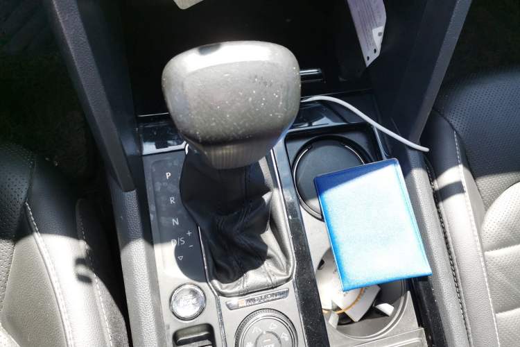 Used Volkswagen Teramont 2017 380TSI Four-Wheel Drive Luxury Edition Gear Lever