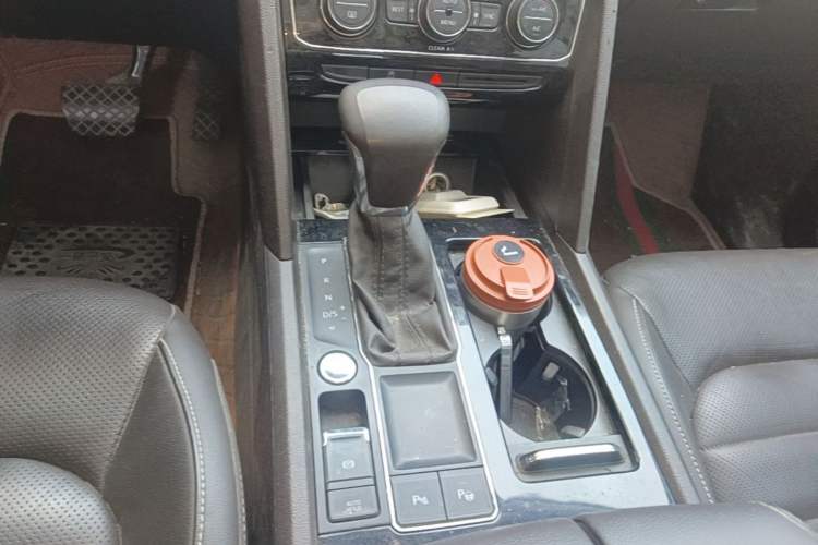 Used Volkswagen Teramont 2017 330TSI Two-Wheel-Drive Luxury Edition Gear Lever