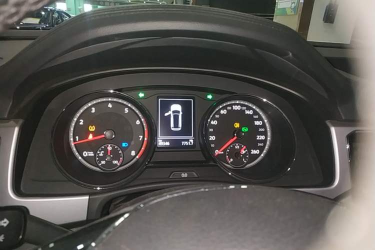 Used Volkswagen Teramont 2017 380TSI Four-Wheel Drive Comfort Edition Instrument Cluster