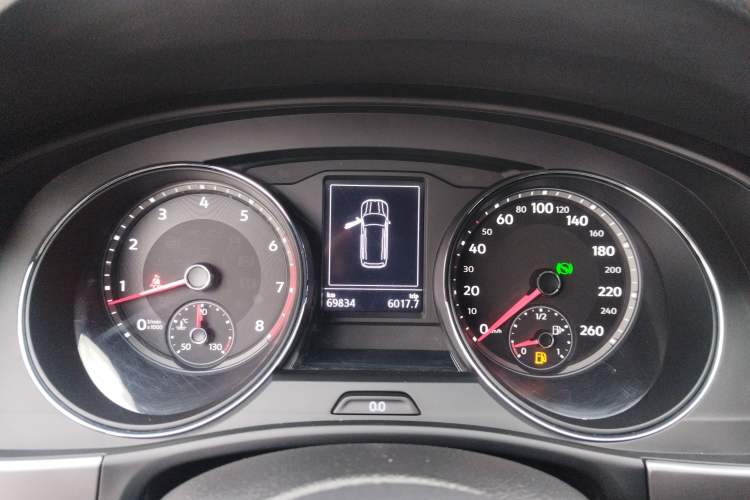 Used Volkswagen Teramont 2017 380TSI Four-Wheel Drive Comfort Edition Instrument Cluster
