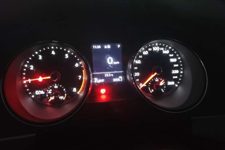 Used Volkswagen Teramont 2017 380TSI Four-Wheel Drive Comfort Edition Instrument Cluster