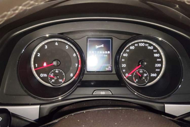 Used Volkswagen Teramont 2017 530 V6 Four-Wheel Drive Luxury Edition Instrument Cluster