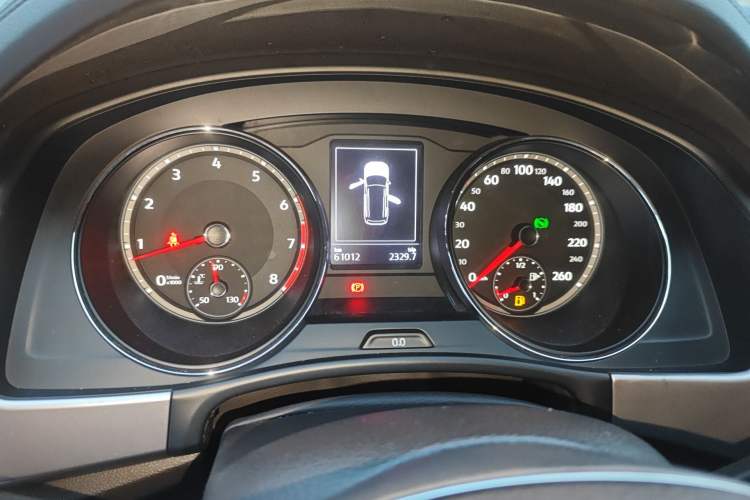 Used Volkswagen Teramont 2017 330TSI Two-Wheel-Drive Luxury Edition Instrument Cluster