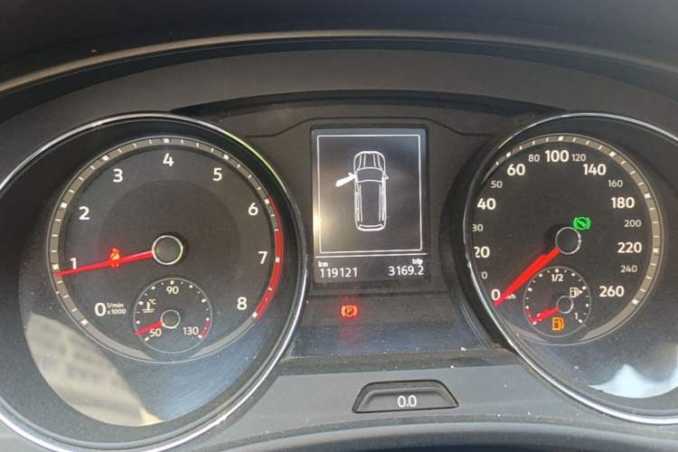 Used Volkswagen Teramont 2017 330TSI Two-Wheel-Drive Luxury Edition Instrument Cluster
