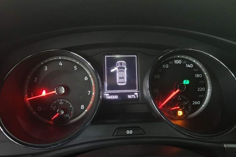 Used Volkswagen Teramont 2017 330TSI Two-Wheel-Drive Luxury Edition Instrument Cluster