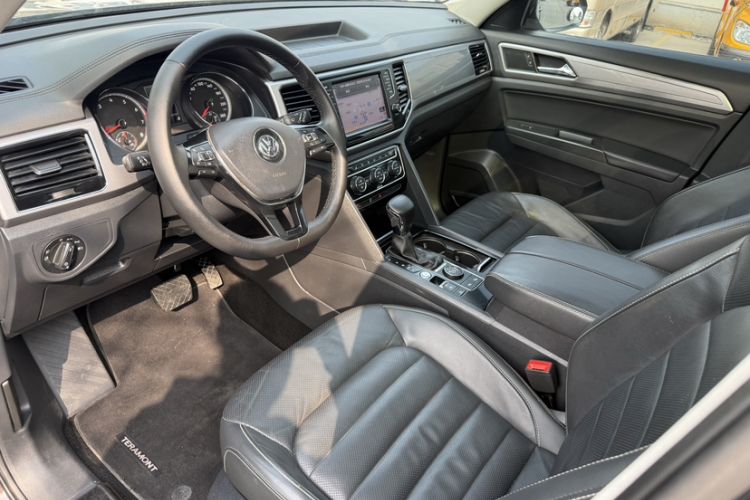 Used Volkswagen Teramont 2017 530 V6 Four-Wheel Drive Luxury Edition Interior 11