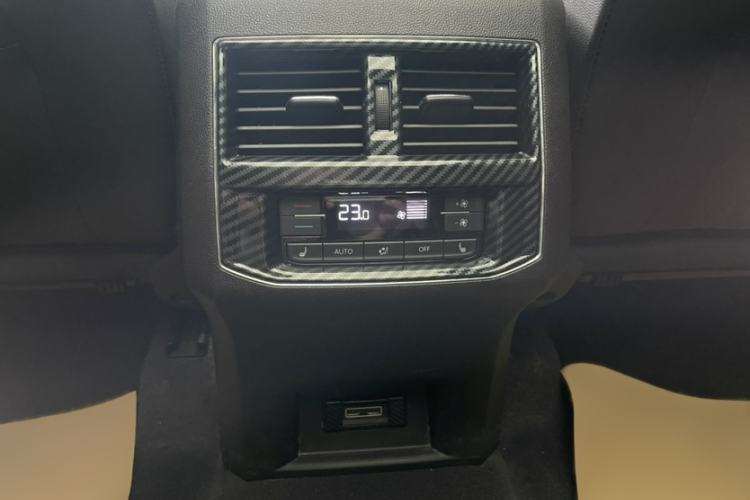 Used Volkswagen Teramont 2017 380TSI Four-Wheel Drive Luxury Edition Interior 4