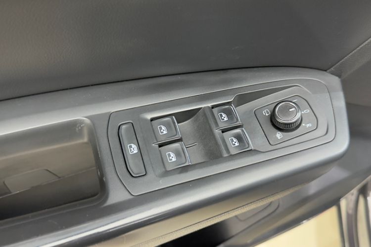 Used Volkswagen Teramont 2017 380TSI Four-Wheel Drive Flagship Edition Interior 9