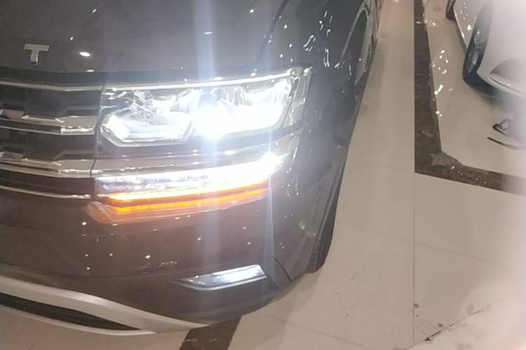 Used Volkswagen Teramont 2017 380TSI Four-Wheel Drive Comfort Edition Left Front Headlight