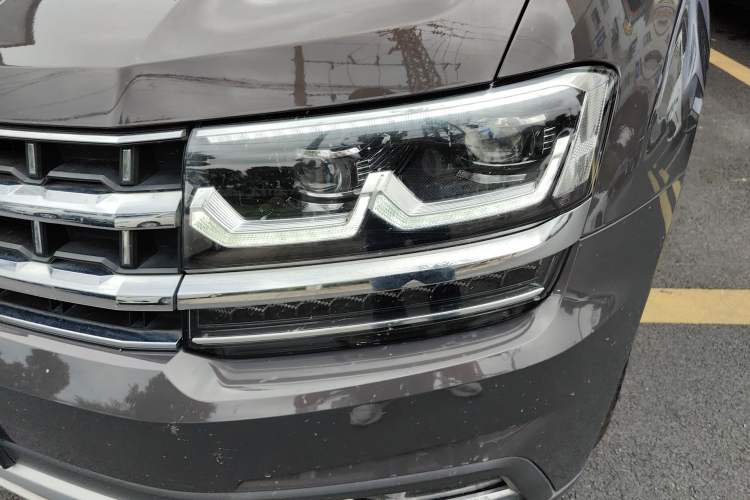 Used Volkswagen Teramont 2017 530 V6 Four-Wheel Drive Flagship Edition Left Front Headlight