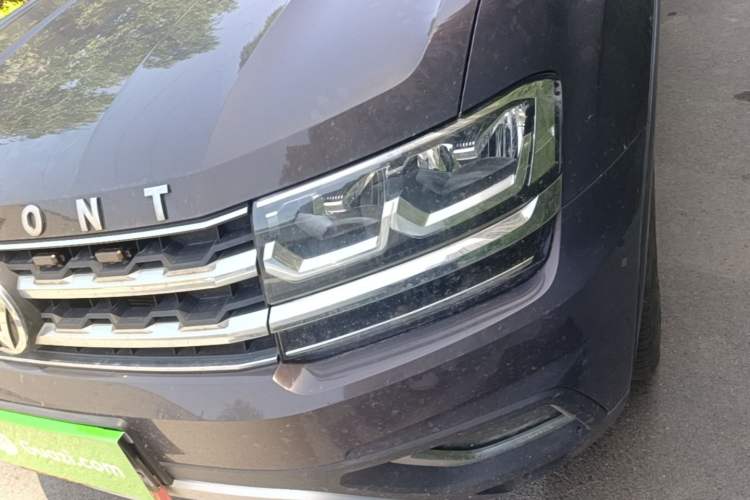 Used Volkswagen Teramont 2017 330TSI Two-Wheel-Drive Luxury Edition Left Front Headlight