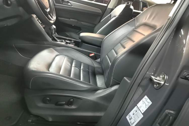 Used Volkswagen Teramont 2017 380TSI Four-Wheel Drive Luxury Edition Left Front Seat