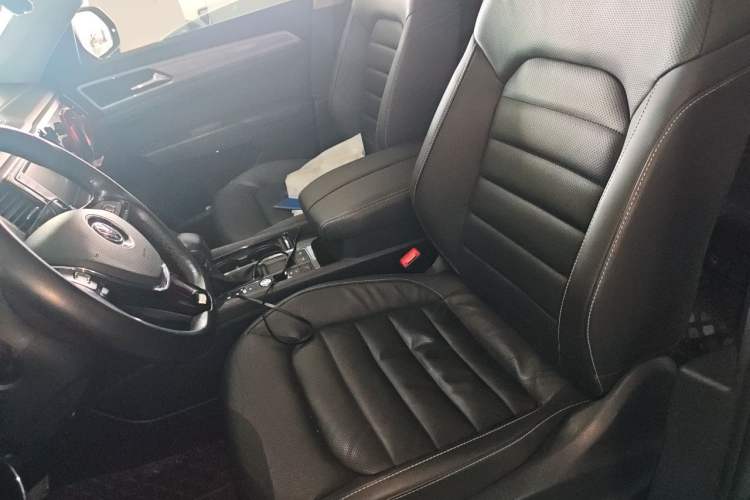 Used Volkswagen Teramont 2017 330TSI Two-Wheel-Drive Luxury Edition Left Front Seat