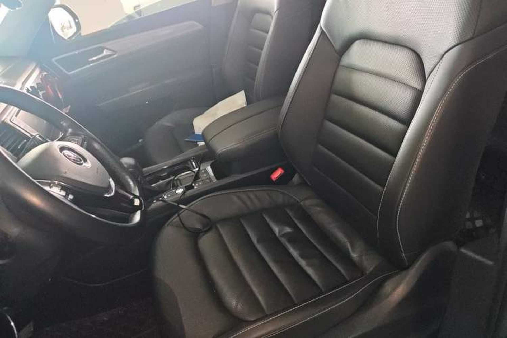 Used Volkswagen Teramont 2017 330TSI Two-Wheel-Drive Luxury Edition Left Front Seat