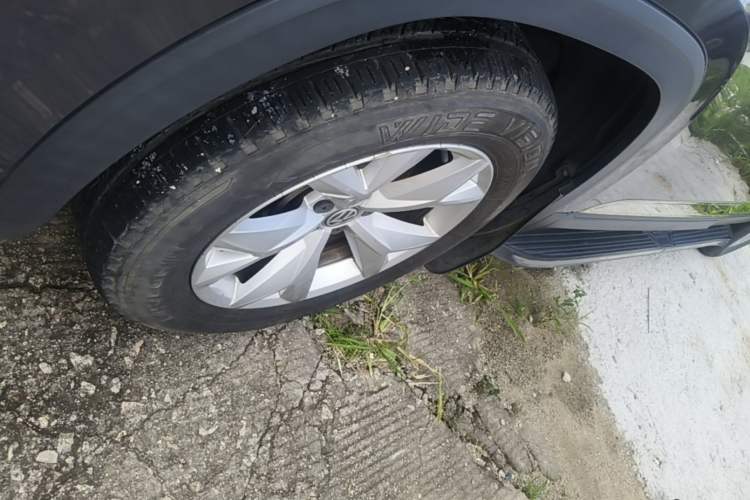 Used Volkswagen Teramont 2017 380TSI Four-Wheel Drive Comfort Edition Left Front Wheel Hub