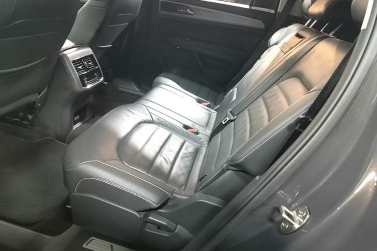Used Volkswagen Teramont 2017 380TSI Four-Wheel Drive Luxury Edition Left Rear Seat